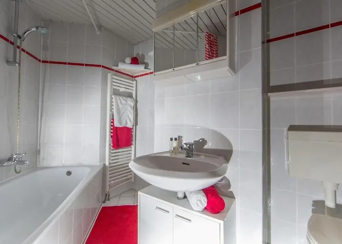 Apartment In Pjescana Uvala Mit Grosser Terrass By Interhome Pula