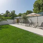 In Pjescana Uvala Mit Grosser Terrass By Interhome Apartmán Pula