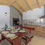 In Pjescana Uvala Mit Grosser Terrass By Interhome Apartmán