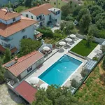 In Pjescana Uvala Mit Grosser Terrass By Interhome * Pula