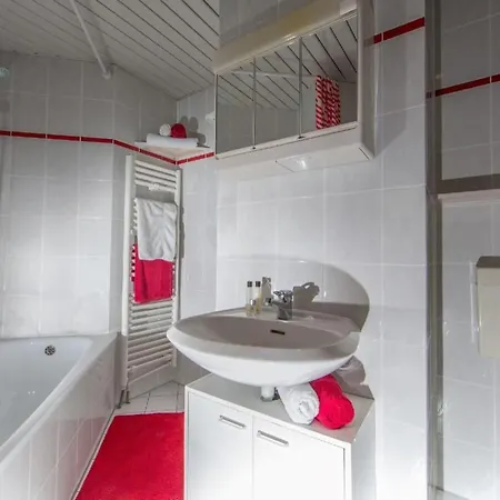 Appartement In Pjescana Uvala Mit Grosser Terrass By Interhome Pula