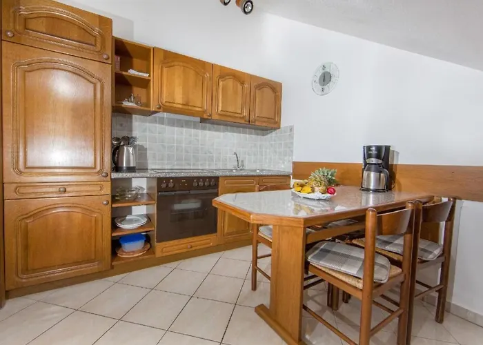 In Pjescana Uvala Mit Grosser Terrass By Interhome * Pula