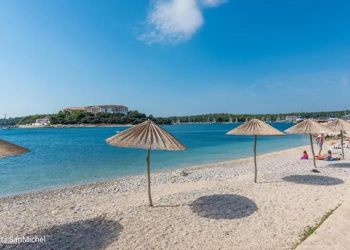 Apartament In Pjescana Uvala Mit Grosser Terrass By Interhome *