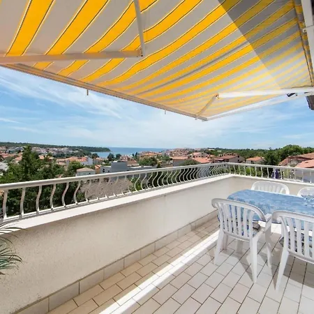 Appartement In Pjescana Uvala Mit Grosser Terrass By Interhome *