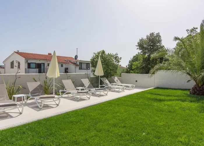 In Pjescana Uvala Mit Grosser Terrass By Interhome * Pula